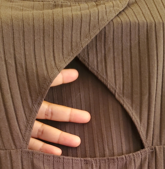 Olive Dress - Picture 5 of 5